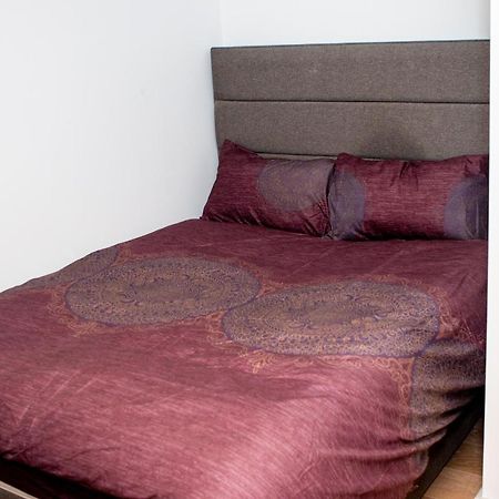 Stunning 1-Bedroom Flat In London! מראה חיצוני תמונה
